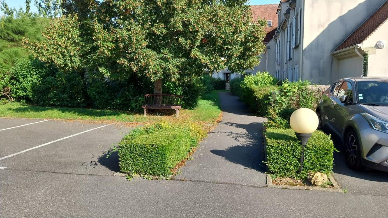 Appartement Cosy - Disneyland & Villages Nature Villeneuve-Saint-Denis Eksteriør billede